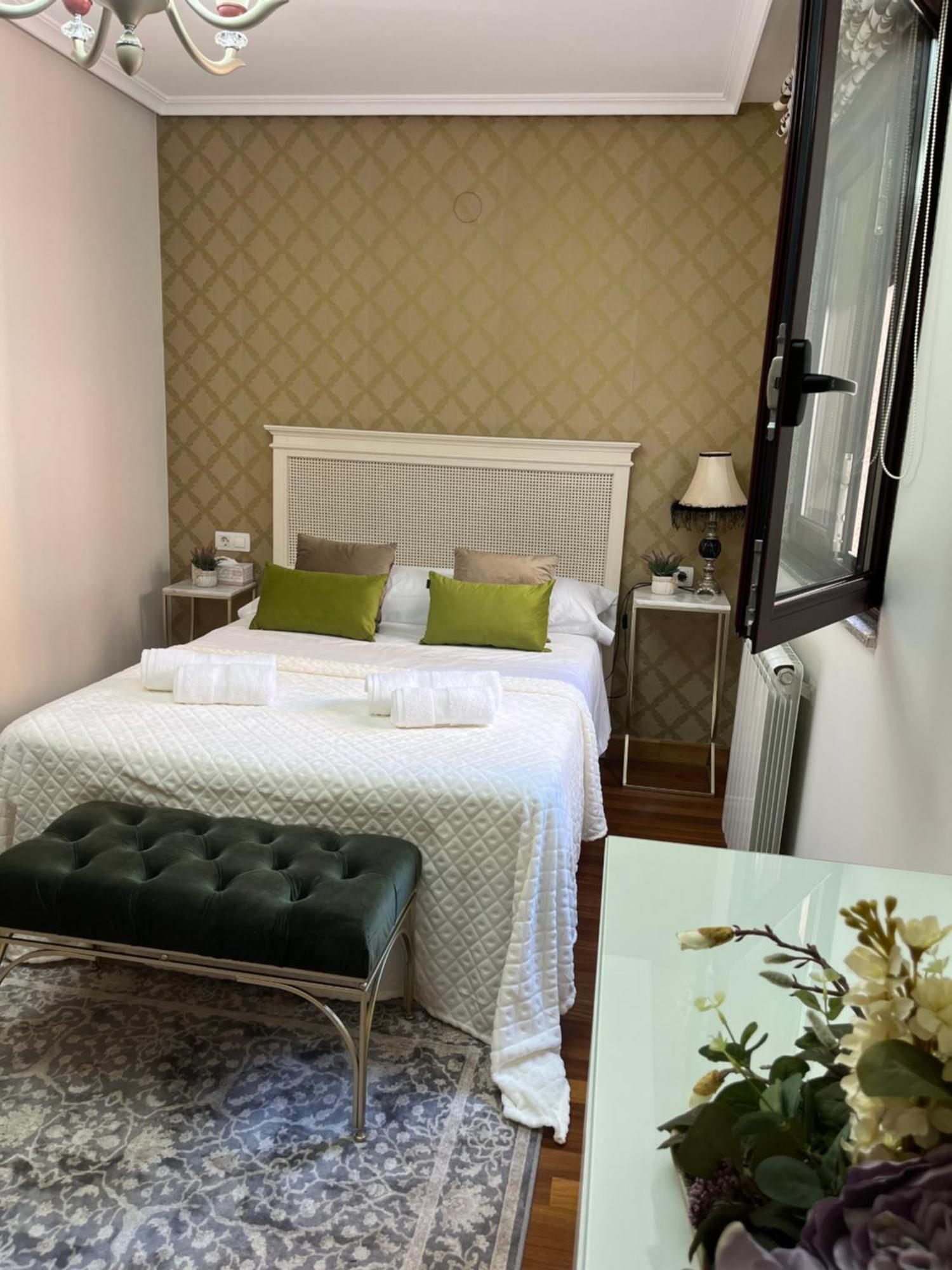 Avanza 4 Plaza Galicia Sarria Exteriör bild